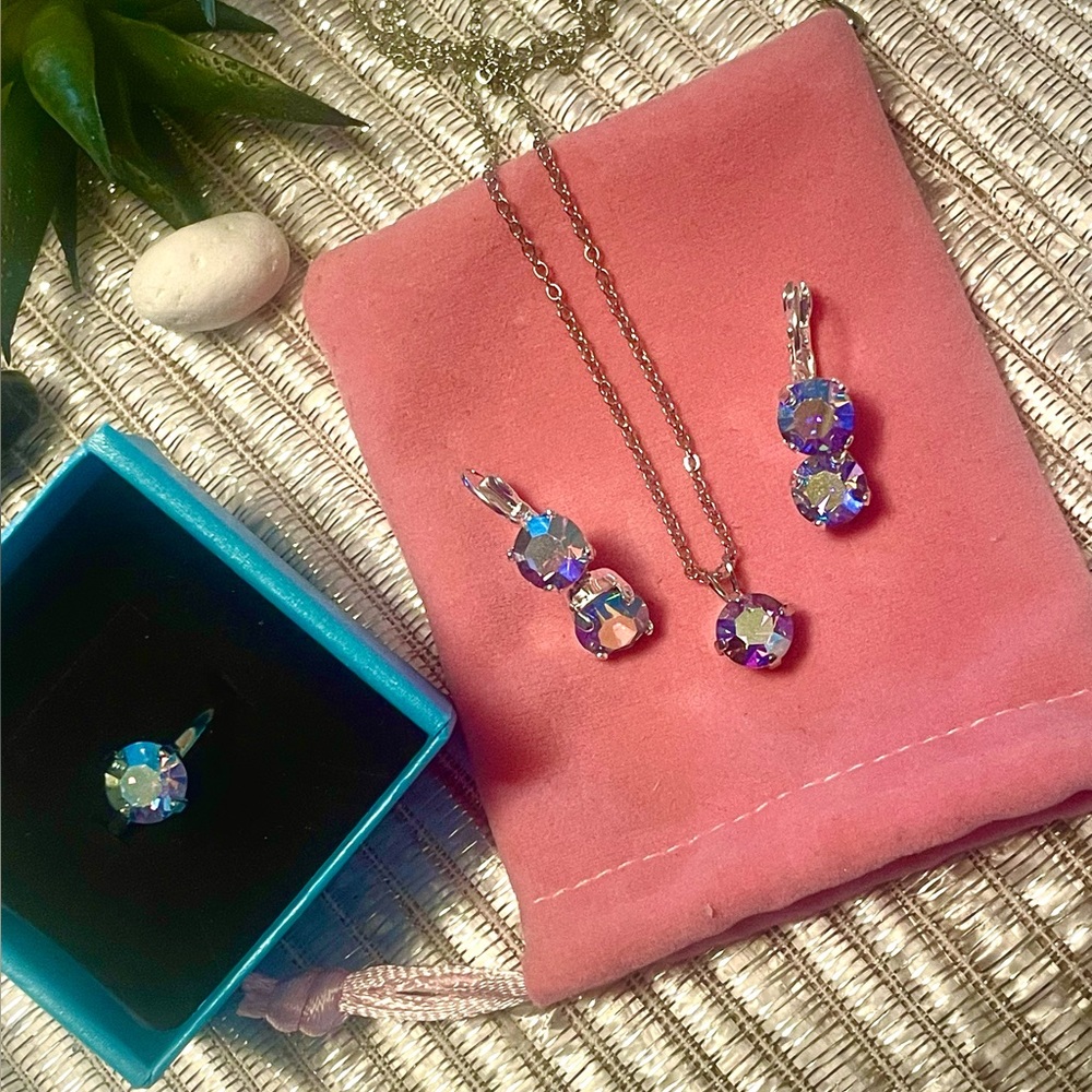 Sterling Silver Swarovski Jewelry Set.